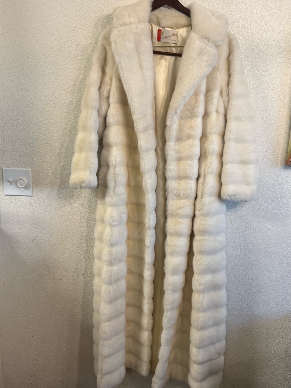 Vintage Robert Gates Ivory faux mink full length coat old Hollywood glam medium